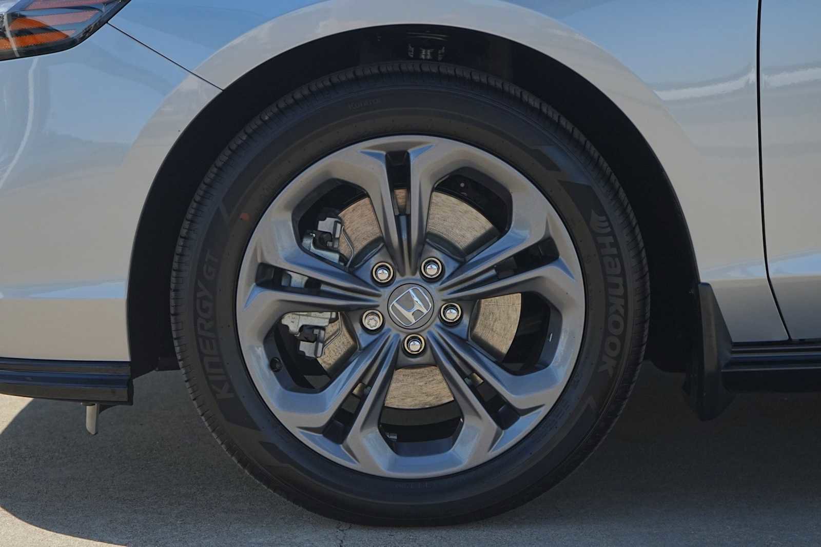 Used 2025 Honda Accord EX-L image 7