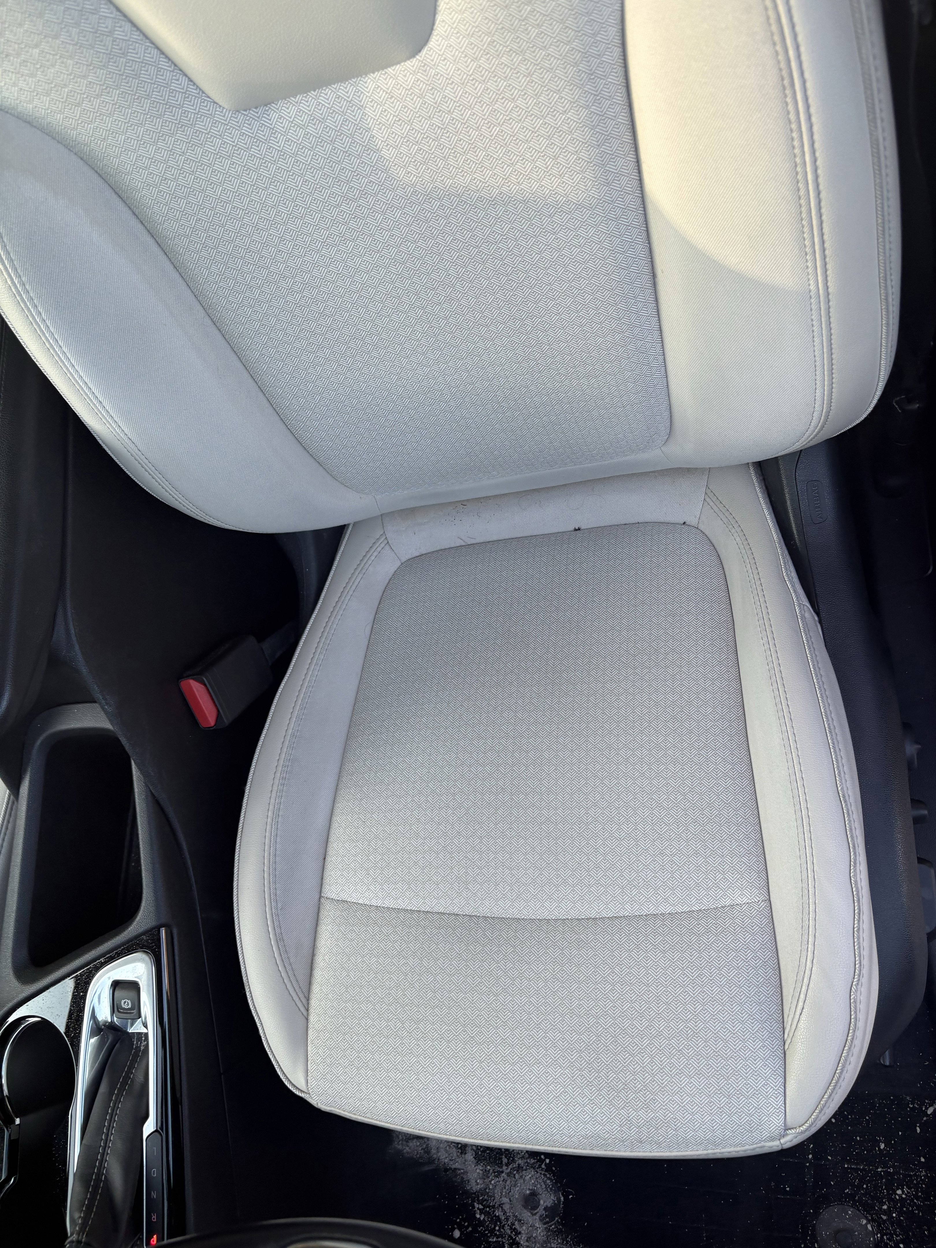 Used 2021 Buick Encore GX Preferred w/ Cold Weather Comfort Package FWD image 9