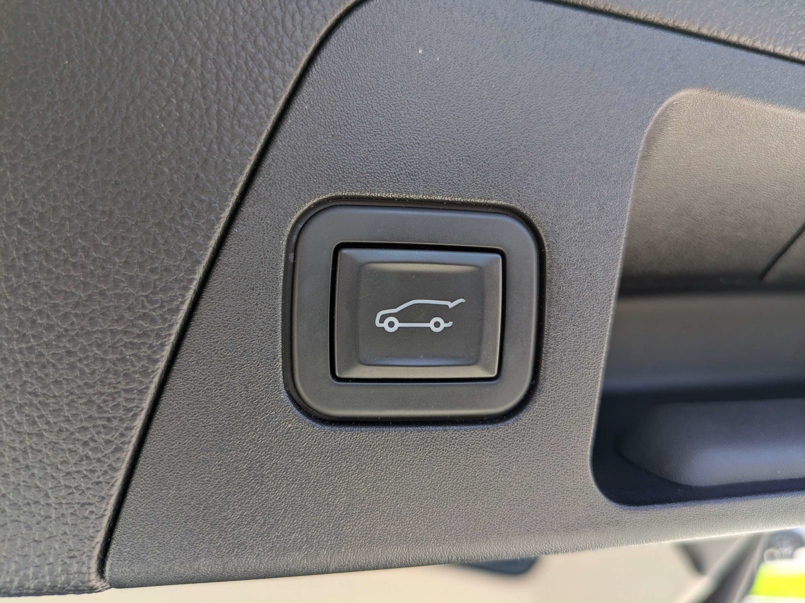 Used 2019 Buick Envision Premium w/ Driver Confidence Package AWD/4WD image 14