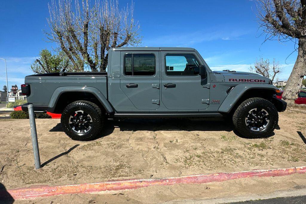 New 2026 Jeep Gladiator Rubicon w/ Safety Group AWD/4WD image 3