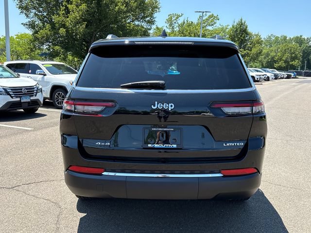 Used 2023 Jeep Grand Cherokee L Limited AWD/4WD image 3