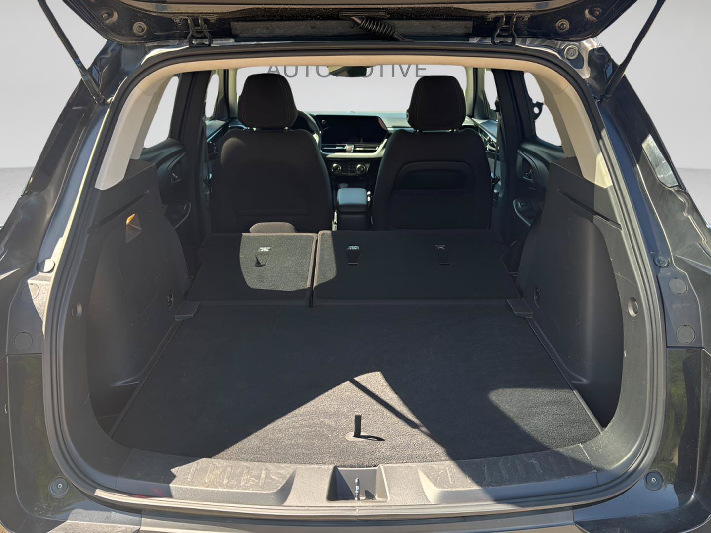 Used 2025 Chevrolet TrailBlazer LT AWD/4WD image 22