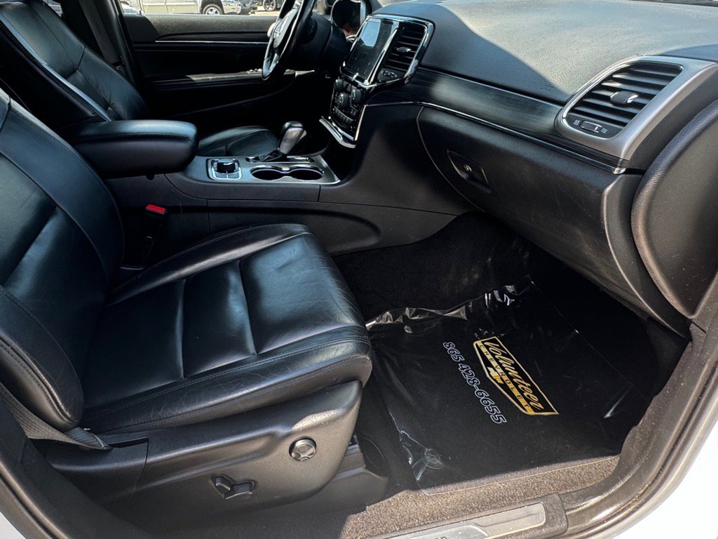 Used 2021 Jeep Grand Cherokee Limited image 13