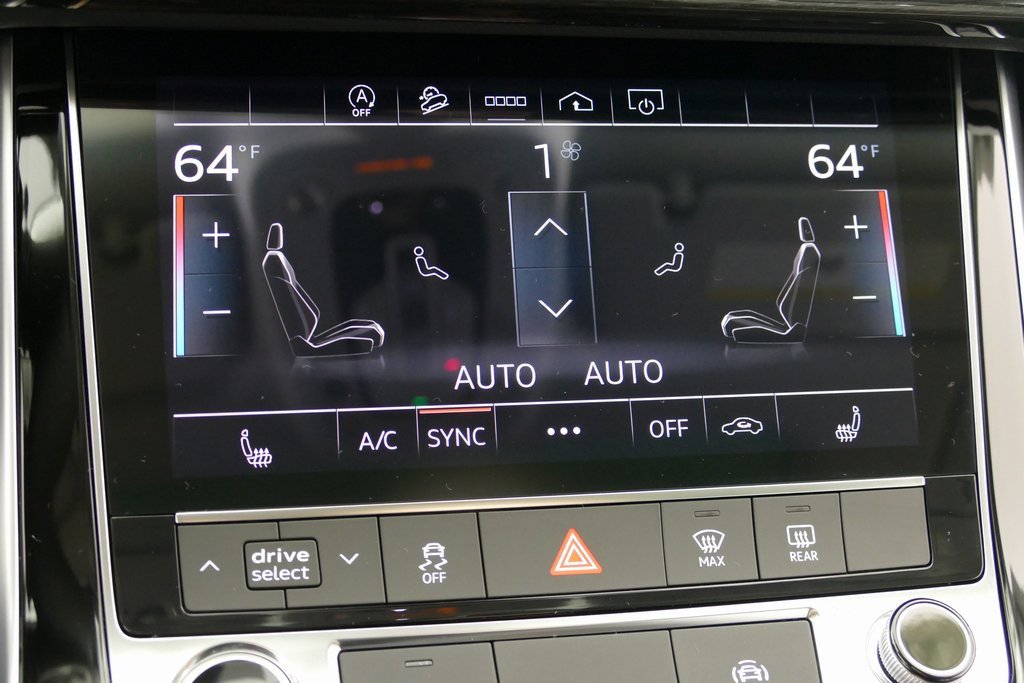 Used 2024 Audi Q8 Premium image 19