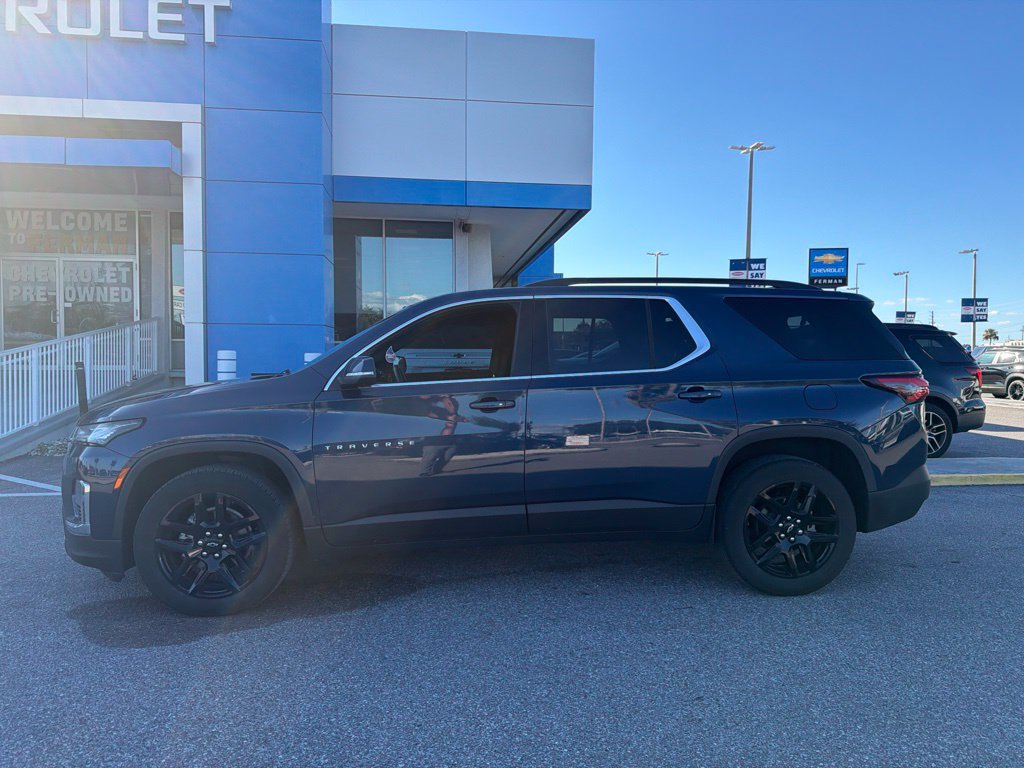 Used 2022 Chevrolet Traverse LT FWD image 4