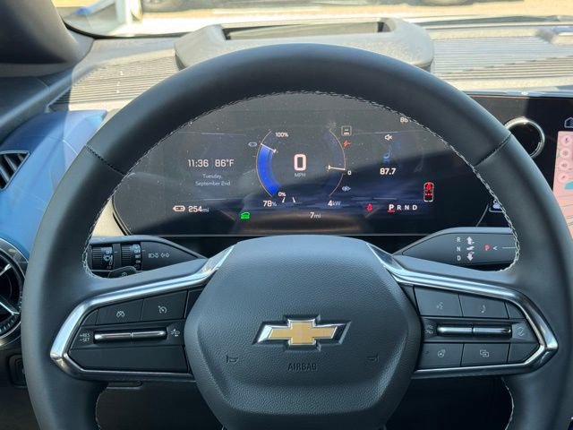 New 2025 Chevrolet Equinox EV LT w/ Convenience Package II image 29