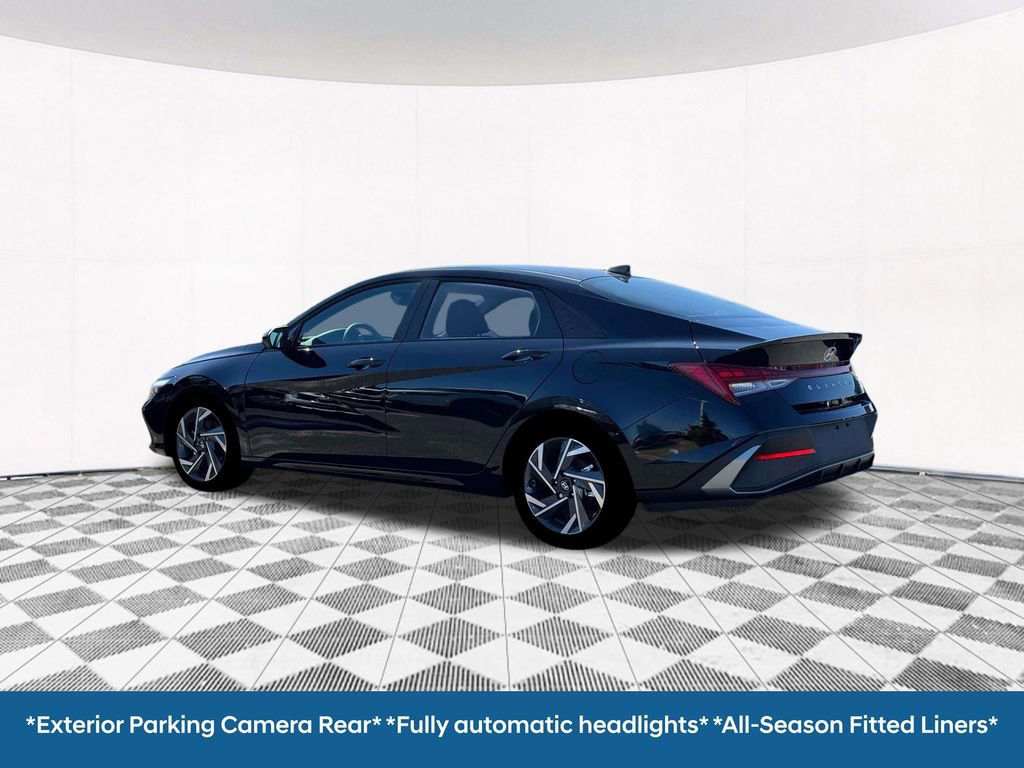 New 2025 Hyundai Elantra SEL image 7