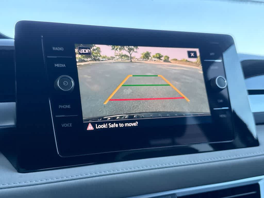 New 2026 Volkswagen Taos SE FWD image 18