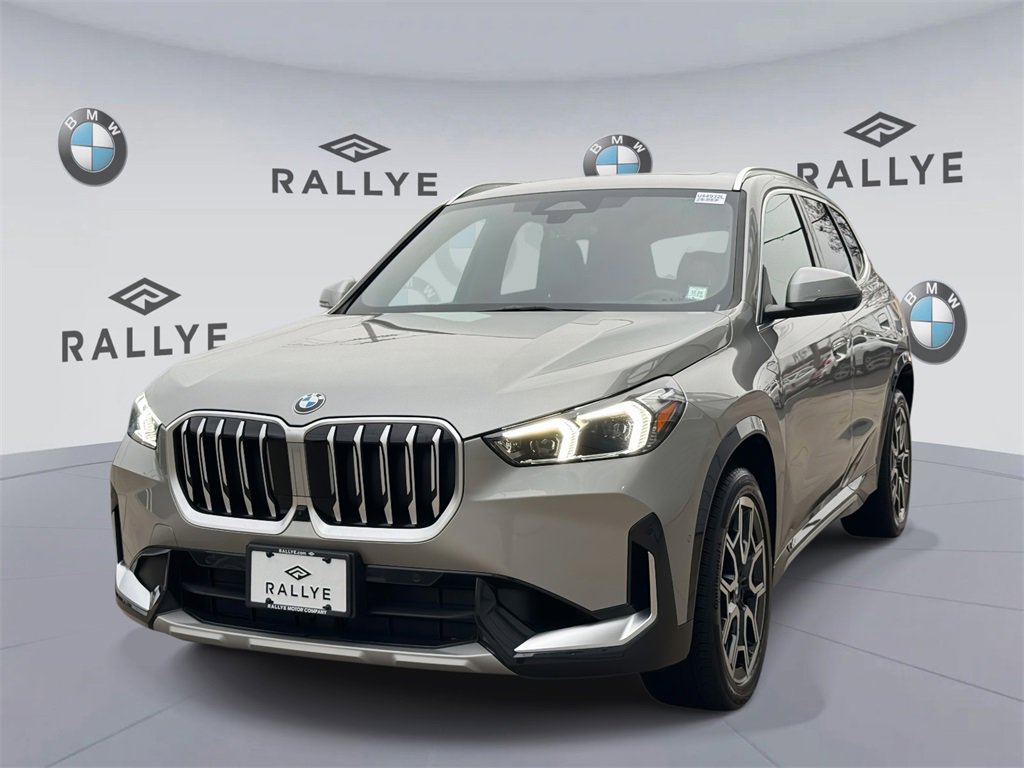 Certified 2025 BMW X1 xDrive28i w/ Premium Package image 3