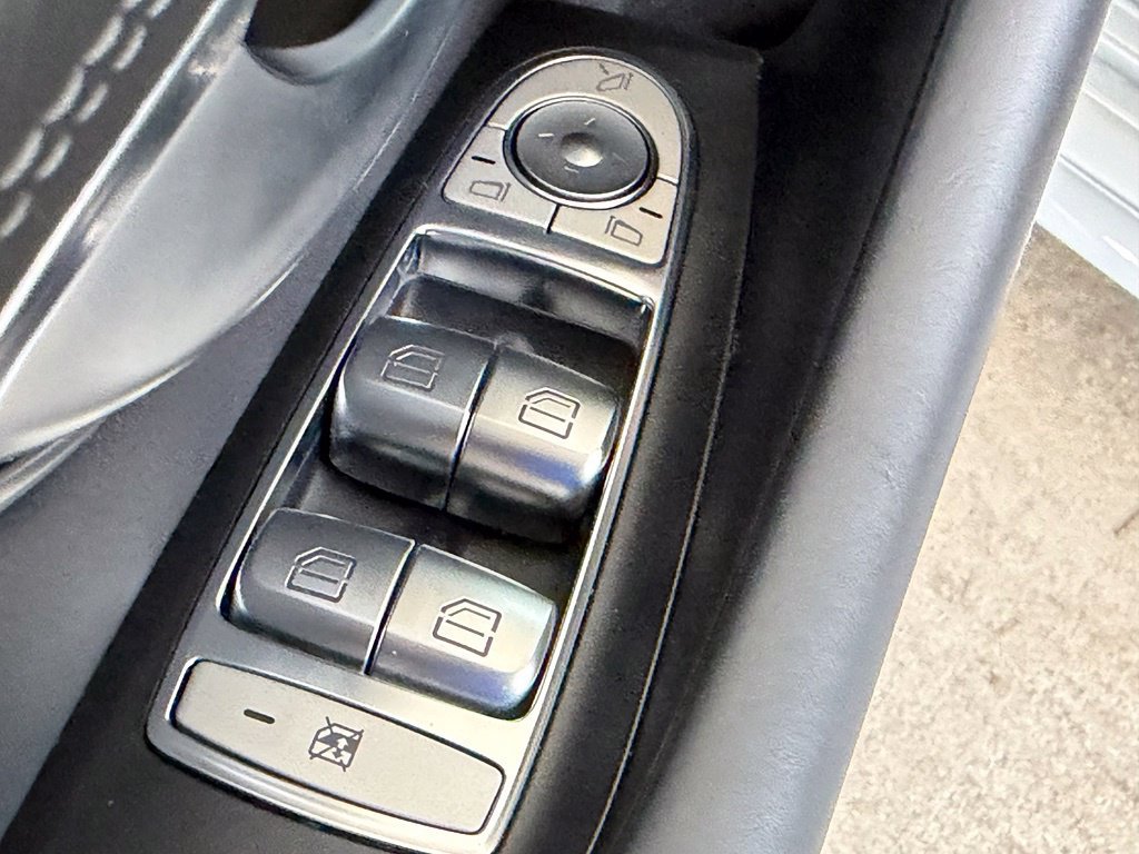 Used 2023 Mercedes-Benz AMG GT 43 image 40