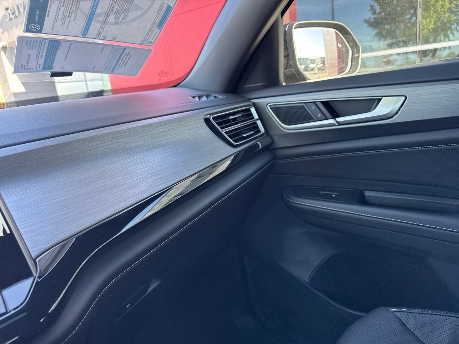 New 2026 Volkswagen Atlas Cross Sport SE image 25