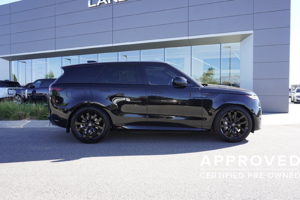 Used 2025 Land Rover Range Rover Sport Dynamic SE AWD/4WD image 7