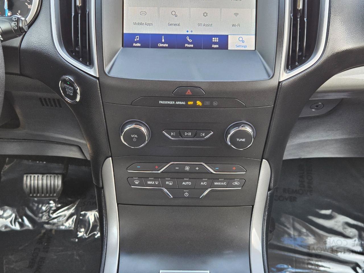 Used 2019 Ford Edge SEL FWD image 21