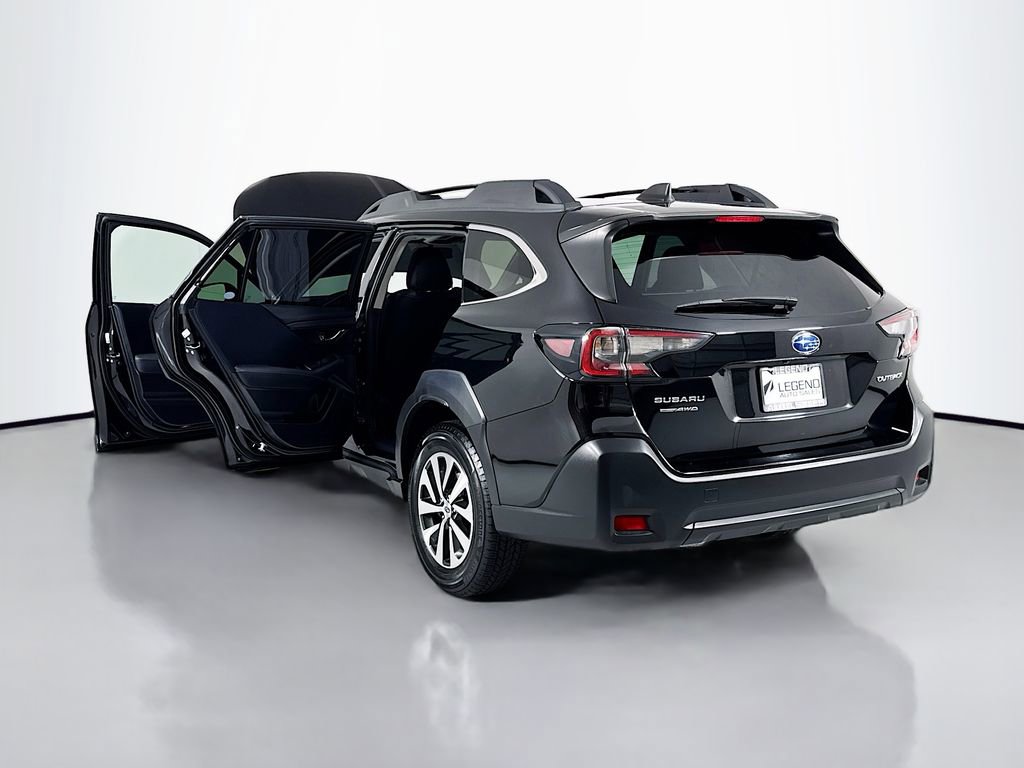 Used 2023 Subaru Outback Premium image 27