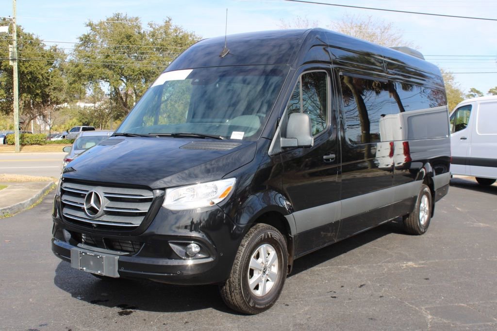 Used 2024 Mercedes-Benz Sprinter 2500 image 4