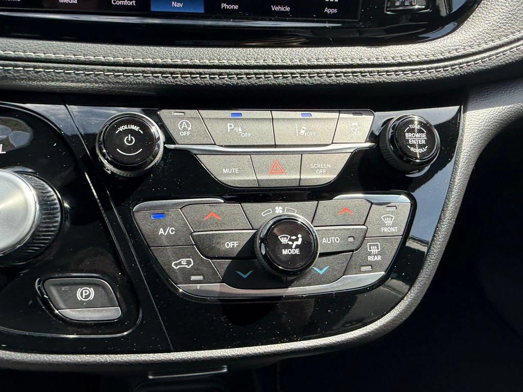 New 2027 Chrysler Pacifica Select FWD image 25