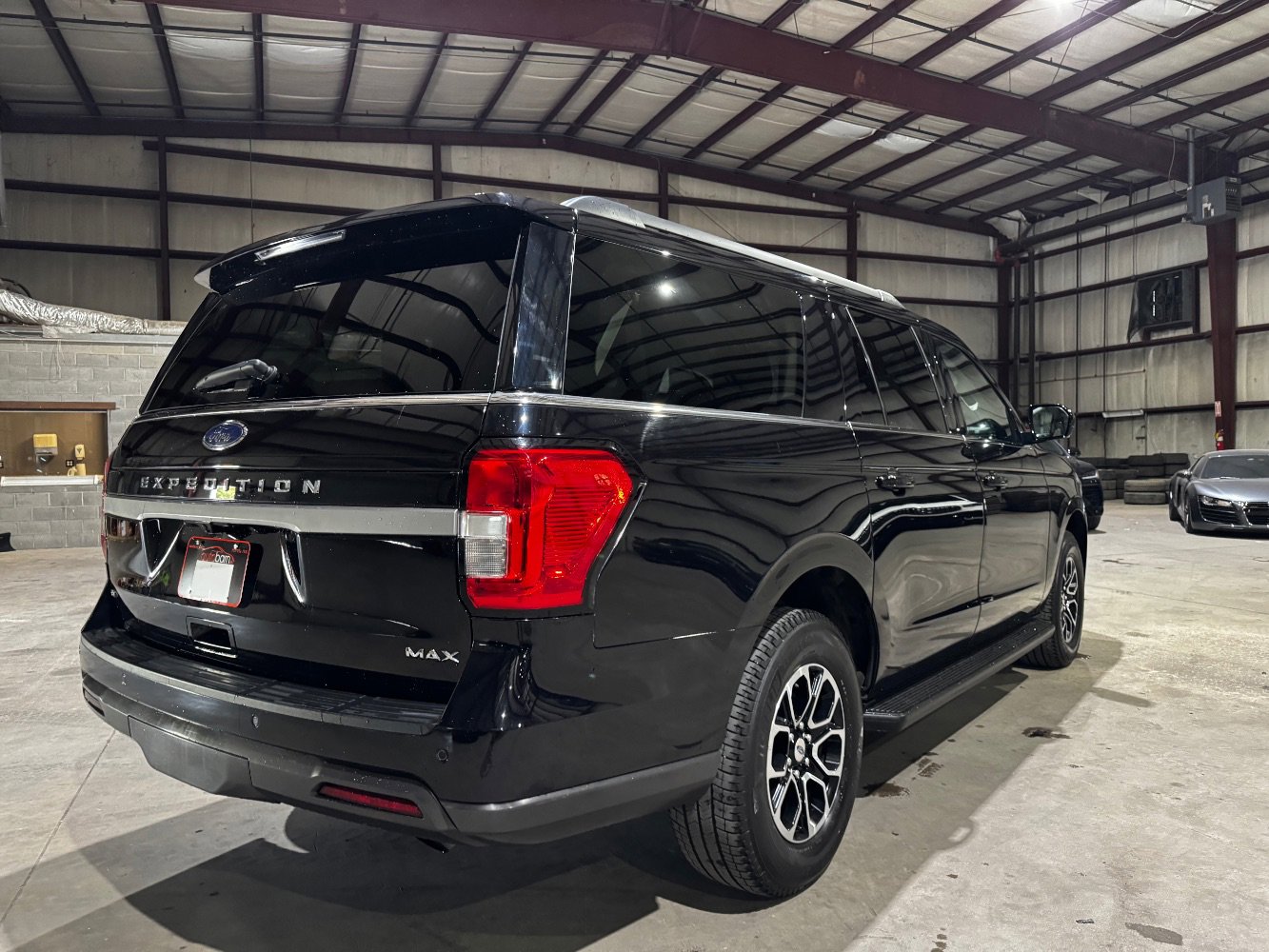 Used 2022 Ford Expedition Max XLT image 5