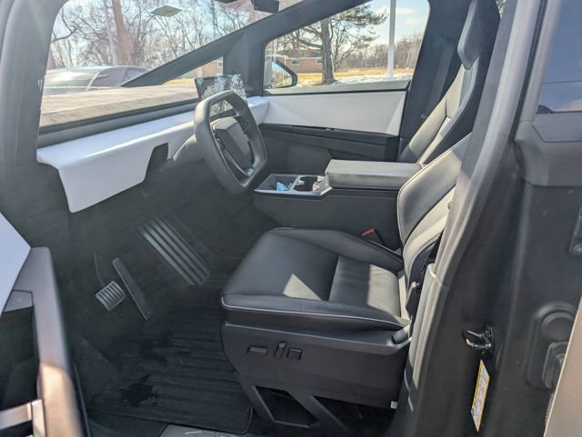 Used 2024 Tesla Cybertruck Cyberbeast image 15