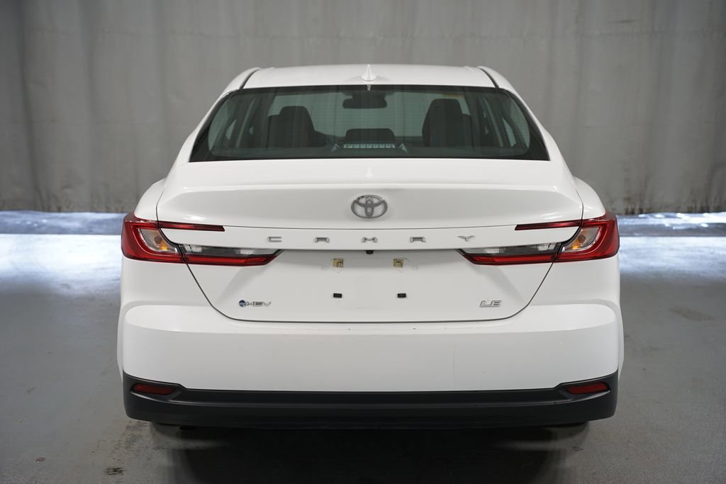 Used 2025 Toyota Camry LE image 7