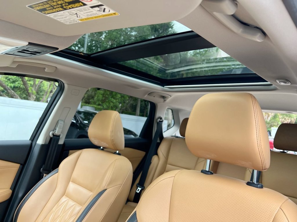 Used 2021 Nissan Rogue Platinum FWD image 19
