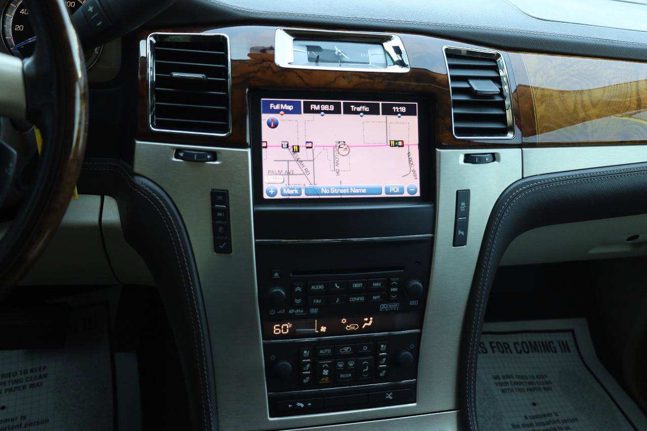 Used 2014 Cadillac Escalade Platinum image 11