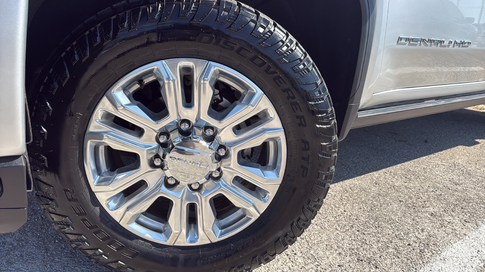 Used 2021 GMC Sierra 2500 Denali w/ Denali Ultimate Package AWD/4WD image 29