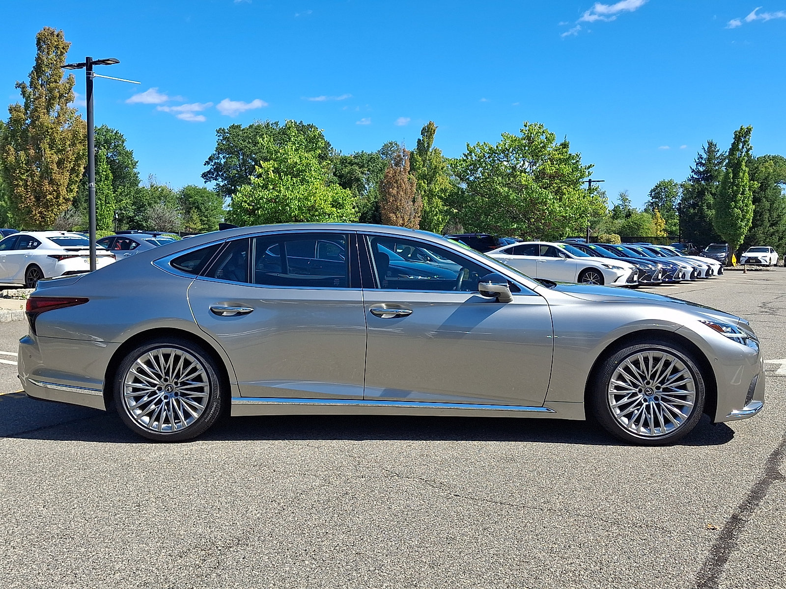 Used 2024 Lexus LS 500 AWD w/ Interior Upgrade Package image 8