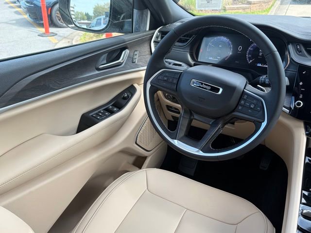 New 2026 Jeep Grand Cherokee Limited AWD/4WD image 36