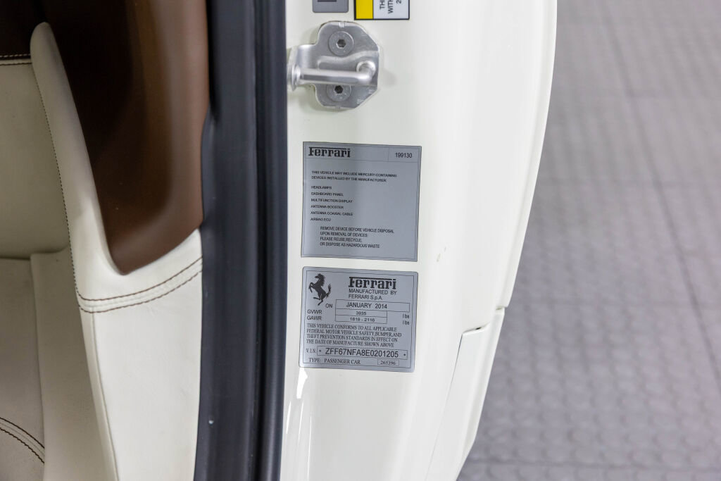 Certified 2014 Ferrari 458 Italia Coupe image 63