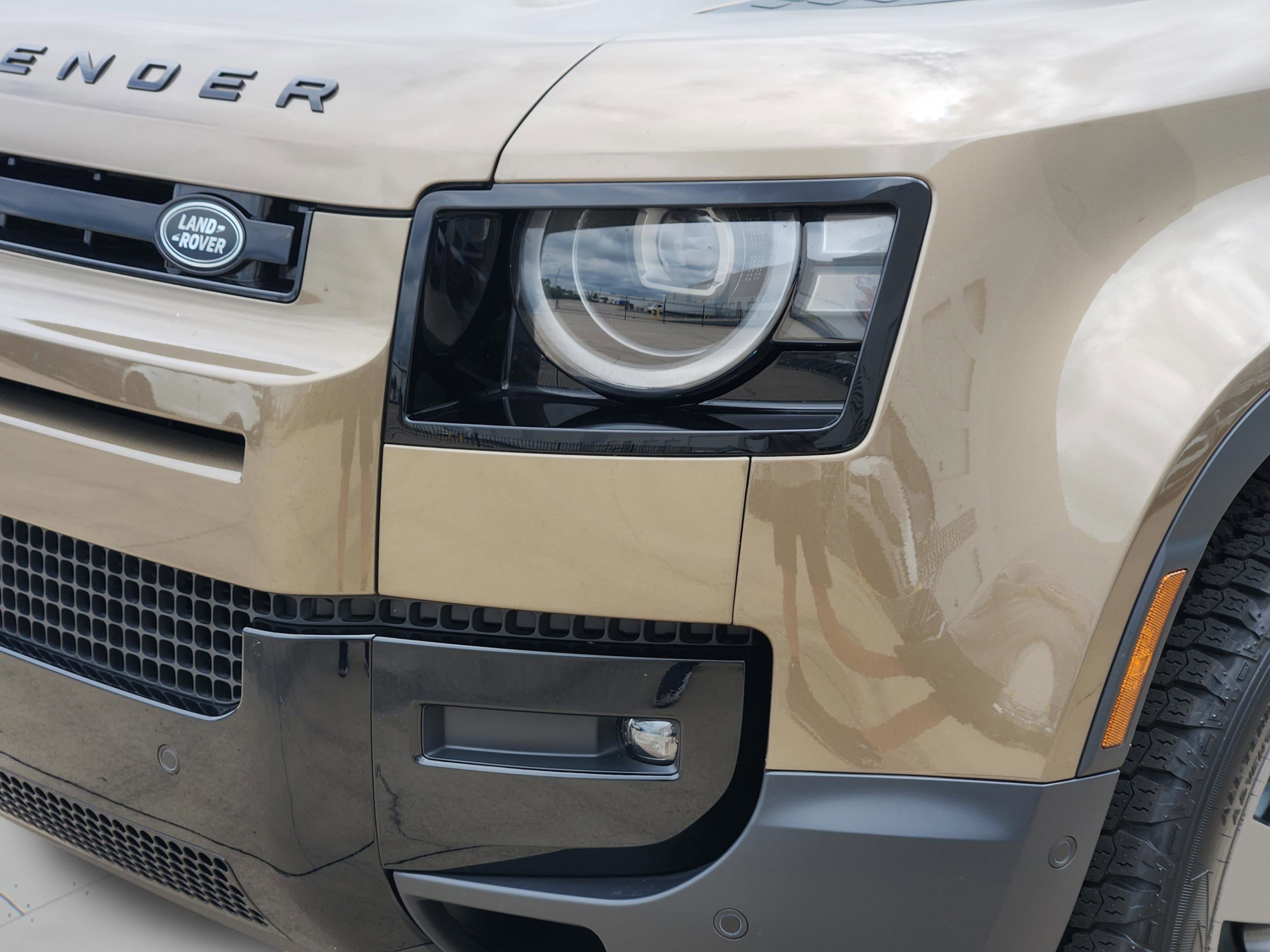 New 2026 Land Rover Defender 110 S AWD/4WD image 30