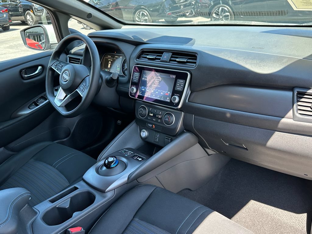 Used 2024 Nissan Leaf S FWD image 13