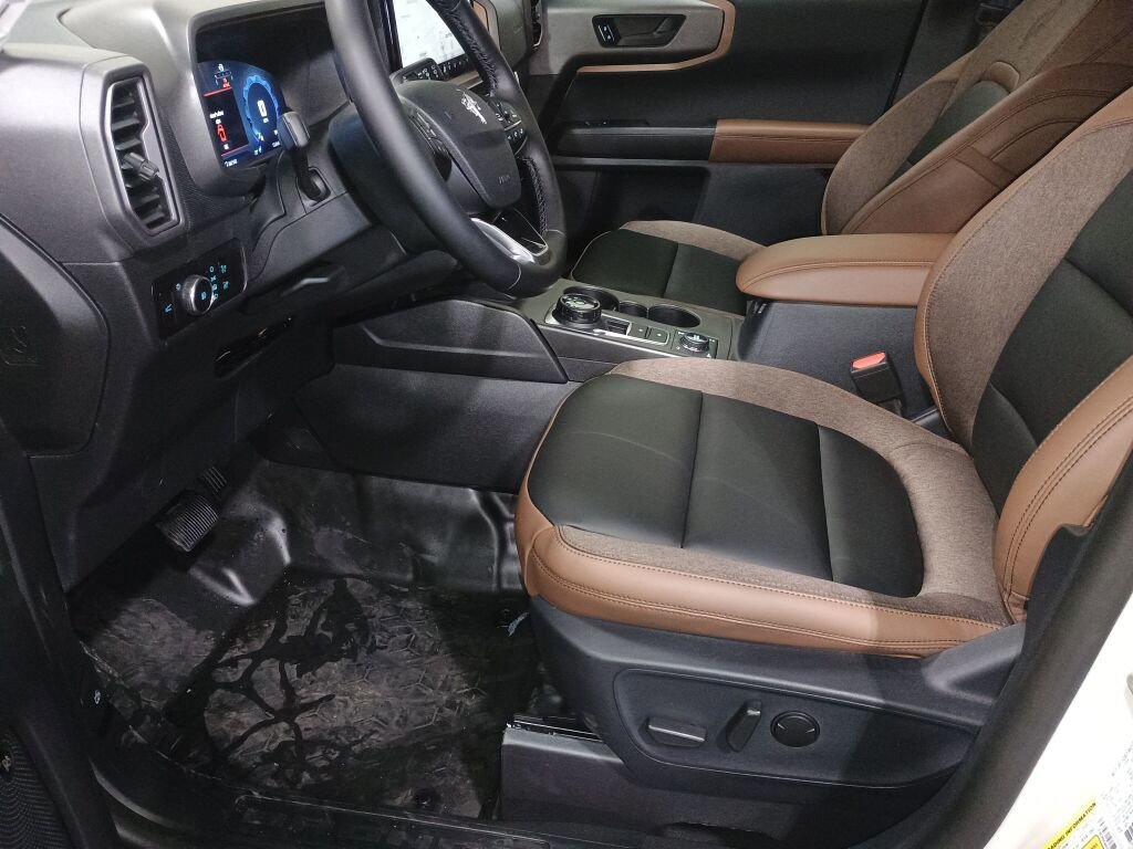 New 2025 Ford Bronco Sport Outer Banks w/ Sasquatch Outer Banks Package image 9