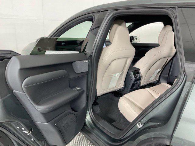 New 2027 Volvo EX60 Ultra AWD/4WD image 32