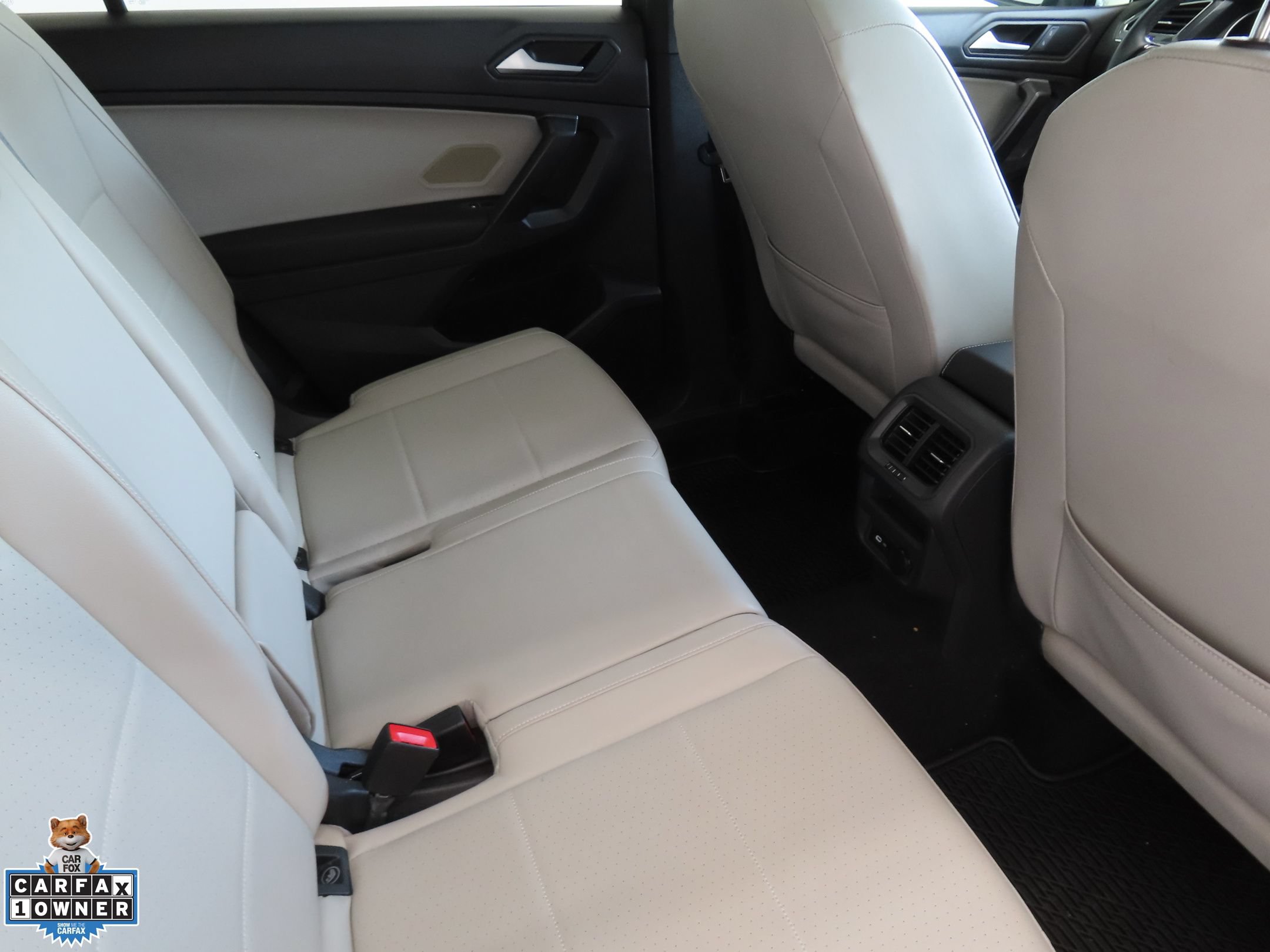 Used 2021 Volkswagen Tiguan SE R-Line FWD image 26