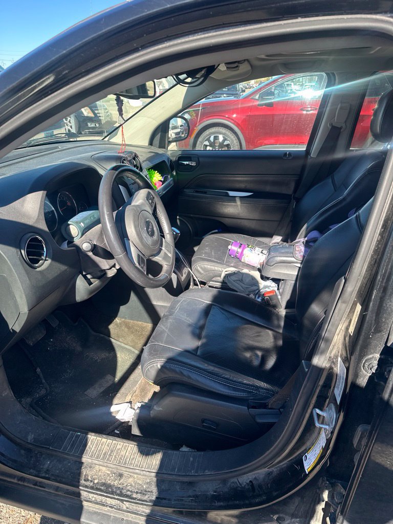 Used 2015 Jeep Compass High Altitude AWD/4WD image 13