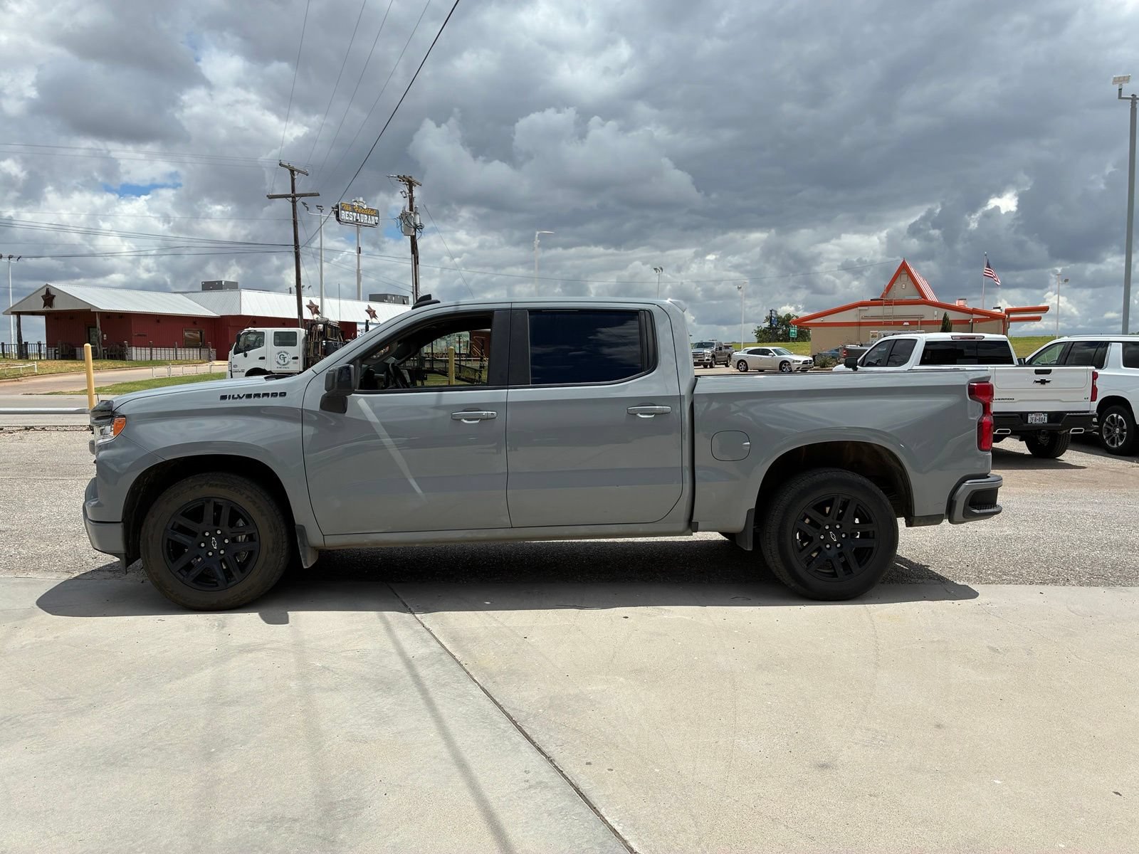 Used 2024 Chevrolet Silverado 1500 RST w/ Protection Package RWD image 2