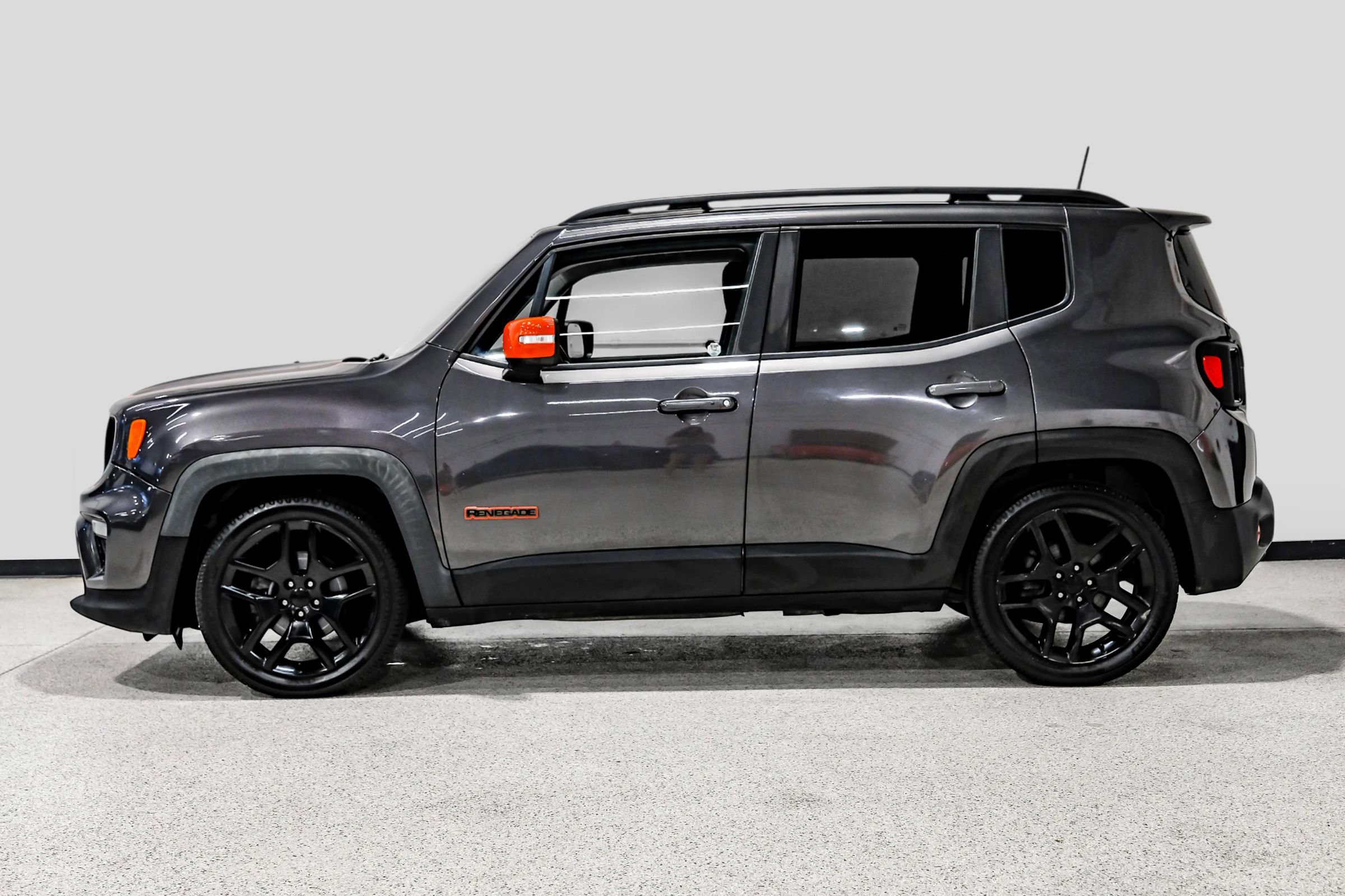 Used 2020 Jeep Renegade Latitude image 9