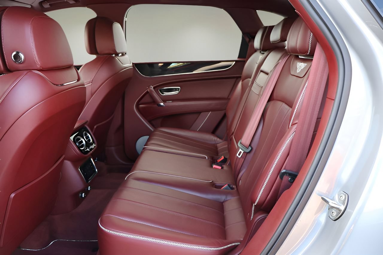 Used 2020 Bentley Bentayga AWD/4WD image 15