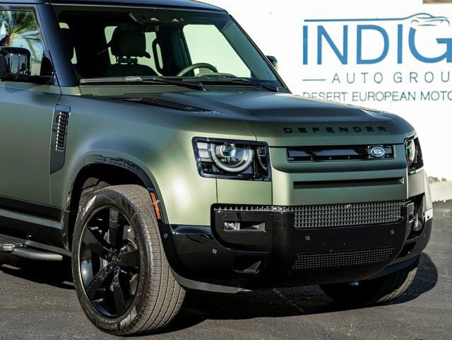 New 2026 Land Rover Defender 110 X-Dynamic SE image 5