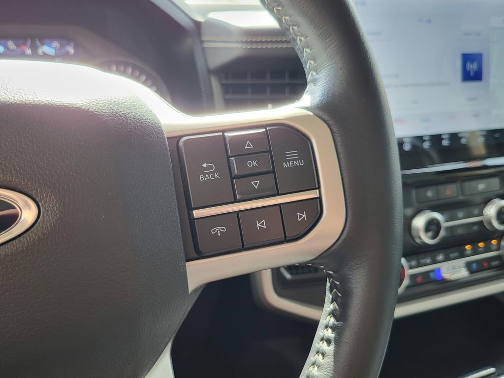 Used 2024 Ford Expedition XLT RWD image 23