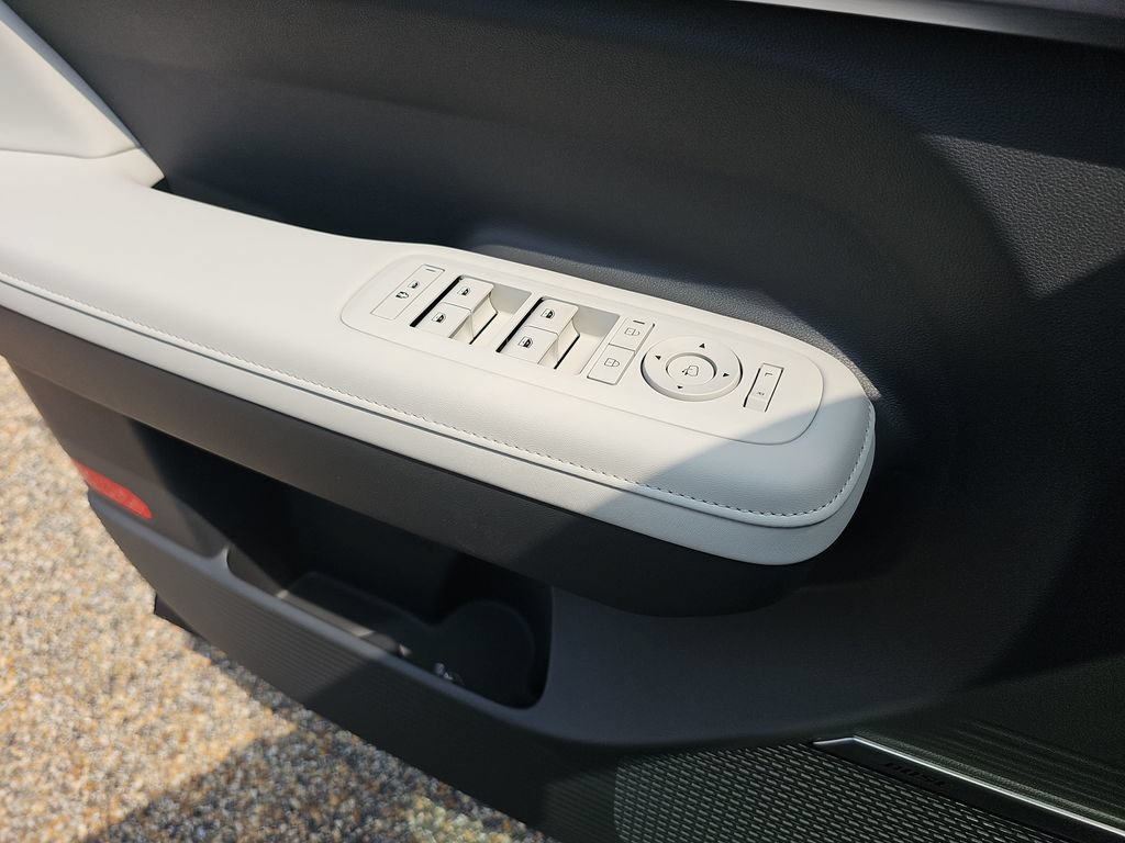 New 2026 Hyundai Santa Fe Calligraphy FWD image 24