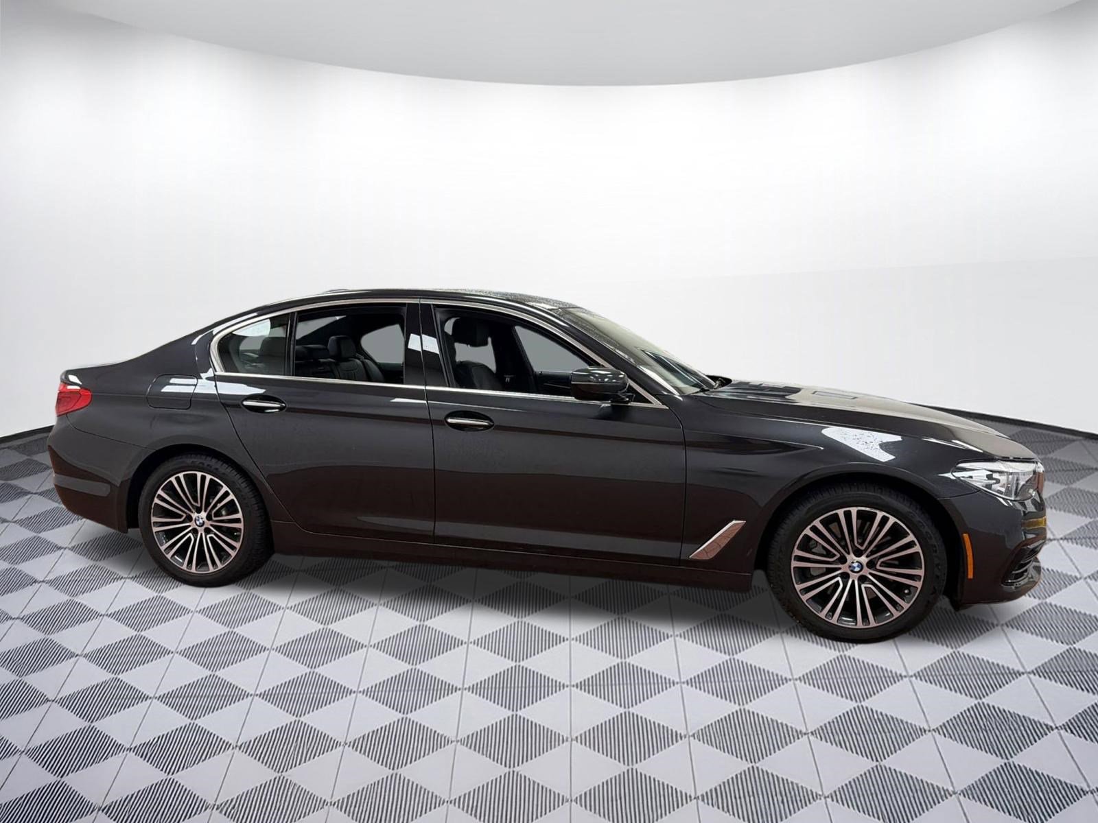 Used 2018 BMW 530i xDrive AWD/4WD image 7