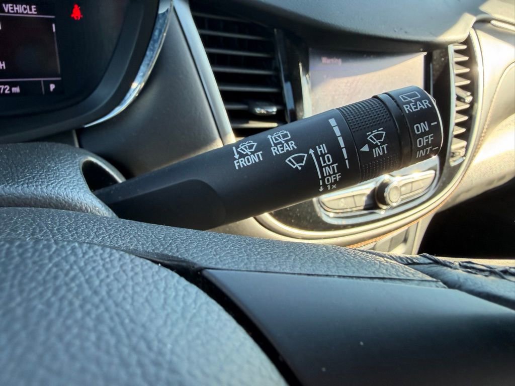 Used 2020 Chevrolet Trax LT w/ Driver Confidence Package FWD image 13