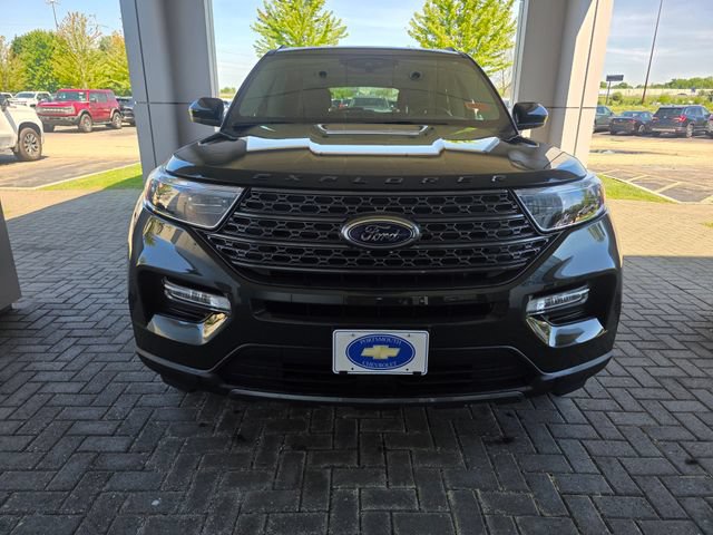 Used 2023 Ford Explorer XLT w/ Equipment Group 202A AWD/4WD image 10