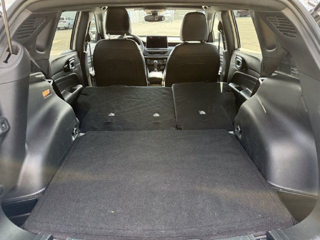 Used 2025 Jeep Compass Latitude w/ Convenience Group AWD/4WD image 16
