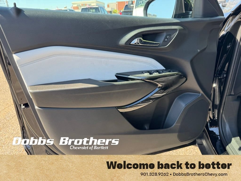 New 2026 Chevrolet Trax LT FWD image 12
