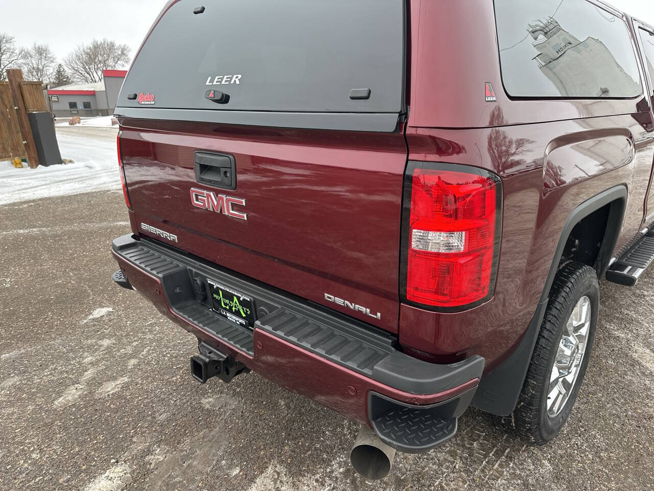 Used 2017 GMC Sierra 2500 Denali w/ Duramax Plus Package AWD/4WD image 23