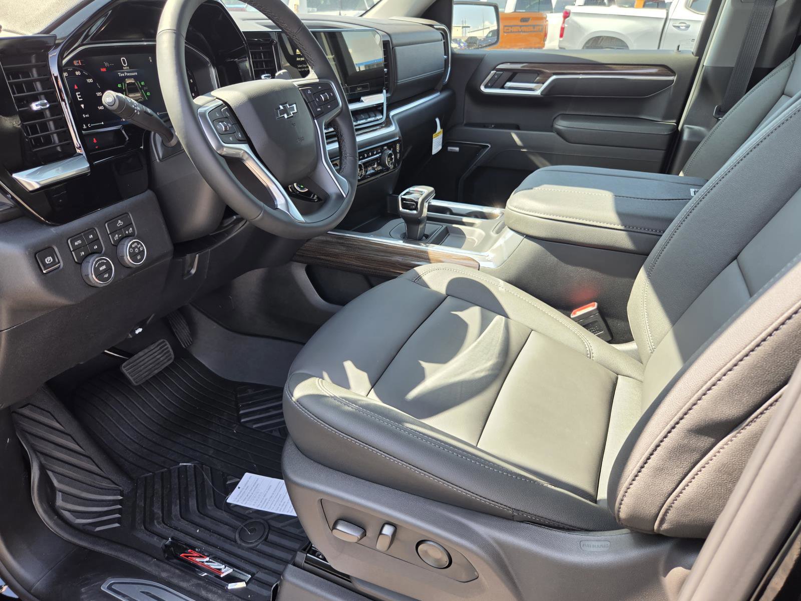 New 2026 Chevrolet Silverado 1500 RST w/ Z71 Off-Road Package AWD/4WD image 14
