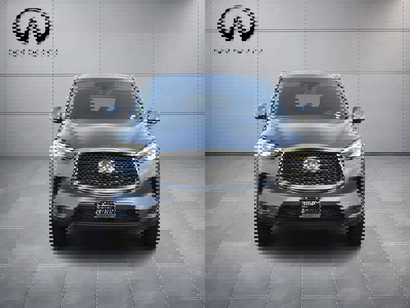 Used 2023 INFINITI QX50 Luxe image 2