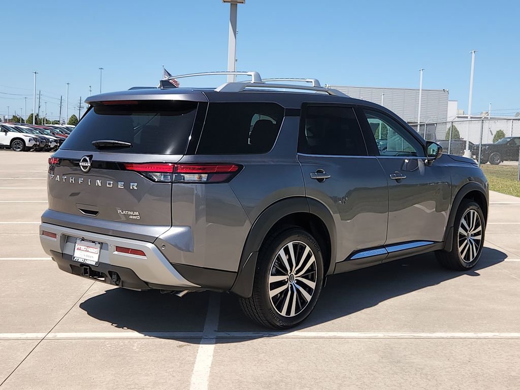 Used 2025 Nissan Pathfinder Platinum w/ Cargo Package image 5